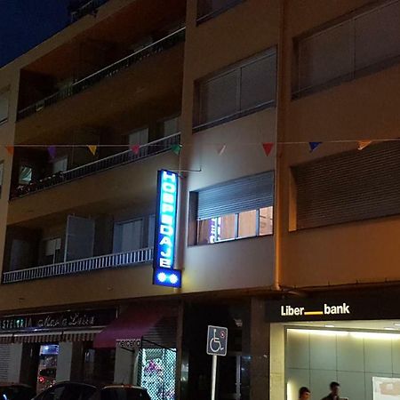 Hostal La Sierra Saron Zewnętrze zdjęcie