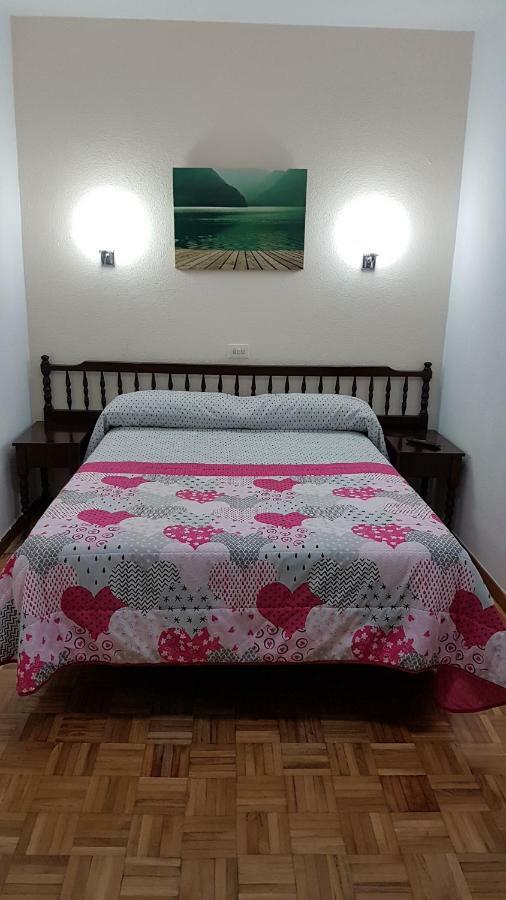Hostal La Sierra Saron Zewnętrze zdjęcie